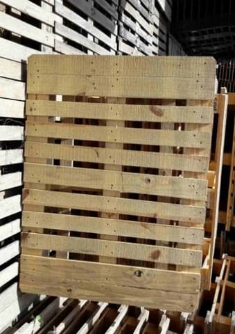 PALLET GỖ HỞ MẶT 1m1 x 1m3 CHÂN GÙ